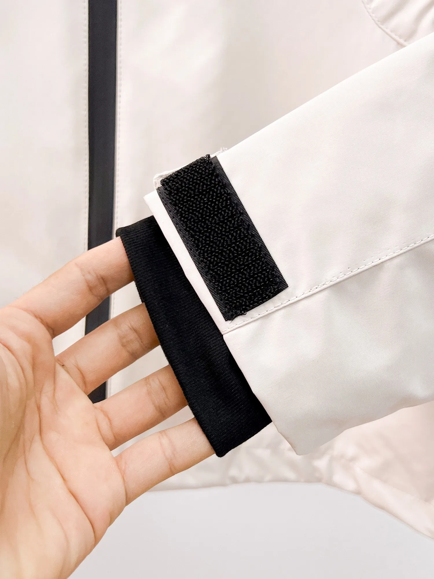 Same Style， ， 2026 New Arrival ， Original Premium Breathable ， ， ， Quality。 ， Sizes：M～3XL，